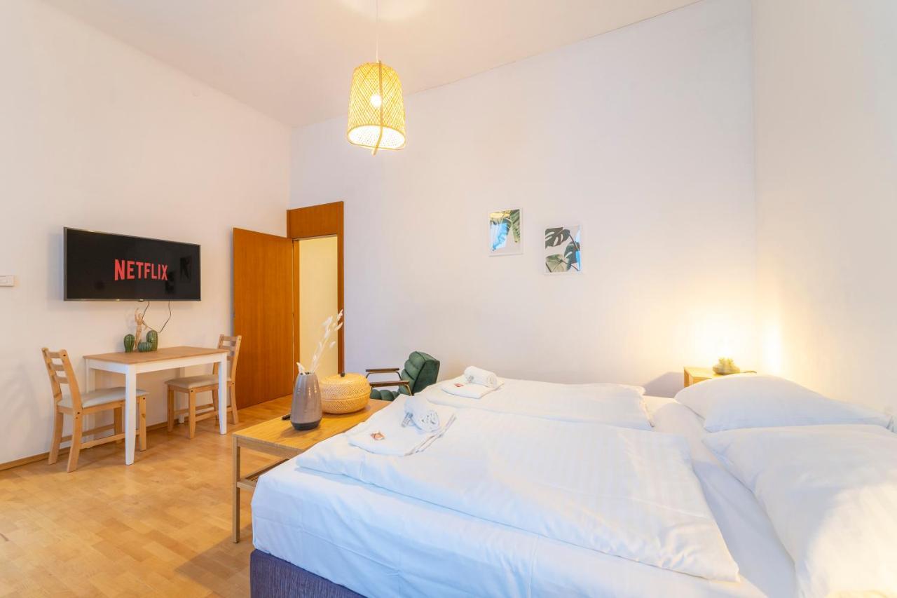 Josef'S Home I Comfort Studio I City Center Вена Экстерьер фото